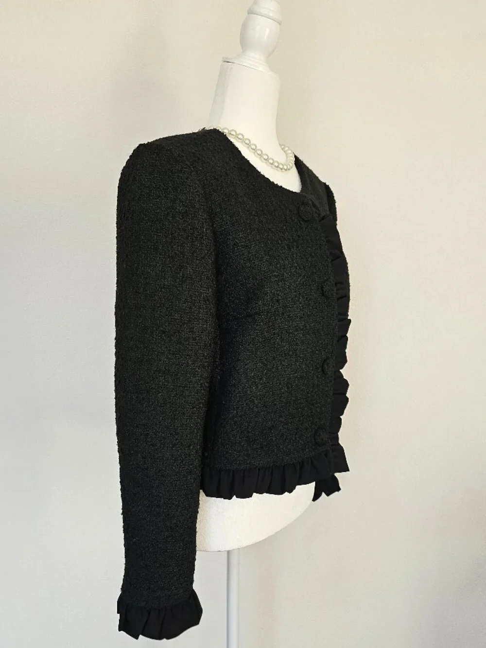 CeCe NWT Black Tweed Ruffle Trim Cropped Jacket Size 8 - Picture 7 of 16